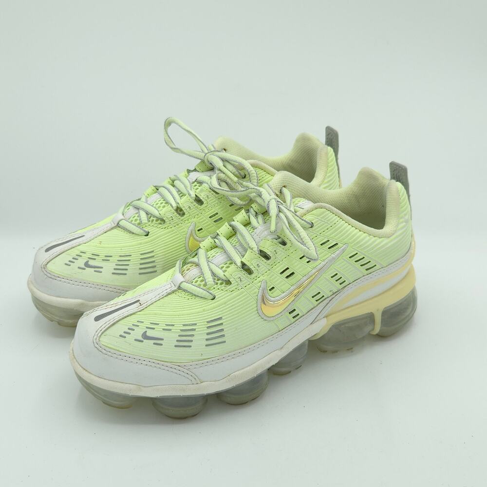 Nike Air VaporMax 360 Women's Size 7 sneakers Barely Volt Green CQ4538-700